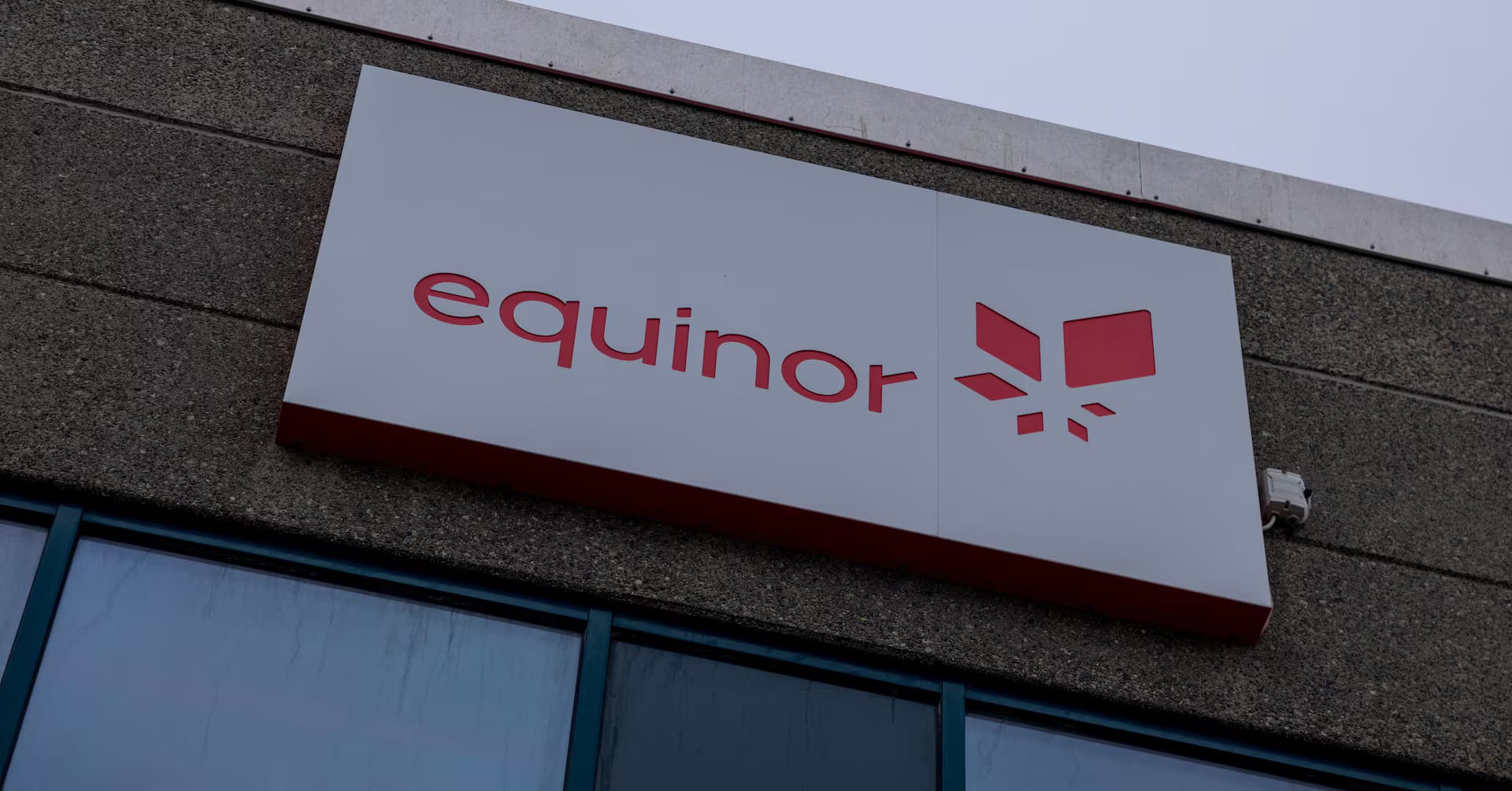 Equinor: Norský energetický gigant zdvojnásobil odkup akcií a vyplácí rostoucí dividendu.